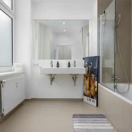 K&m - High End Luxus - Zentral - Mit Arbeitsplatz Wiesbaden
