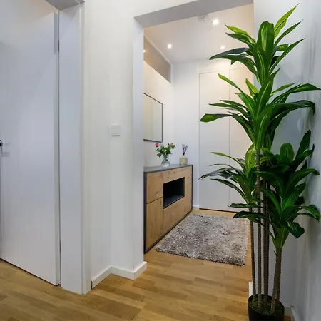 K&m - High End Luxus - Zentral - Mit Arbeitsplatz